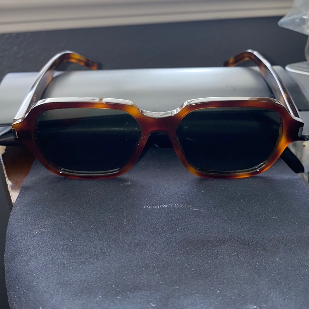 Core 53mm Sunglasses -Brand New used ones. No scratches it didn’t fit me right.